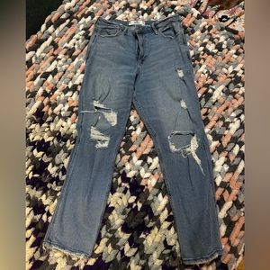 Hollister Curvy High Rise Mom Jean Size 15L